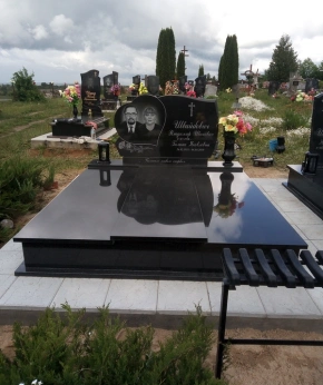 Памятник двойной 141